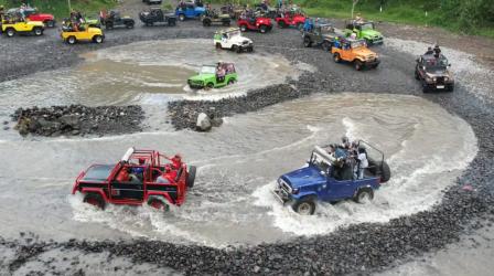 Jeep Adventure Pilihan Kegiatan Outing Penuh Tantangan